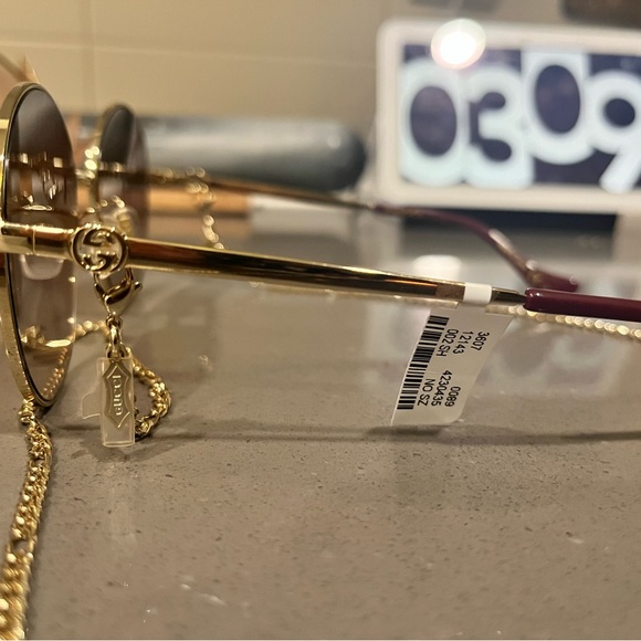 NWT Gucci round metal sunglasses with detachable chain strap - Picture 2 of 9